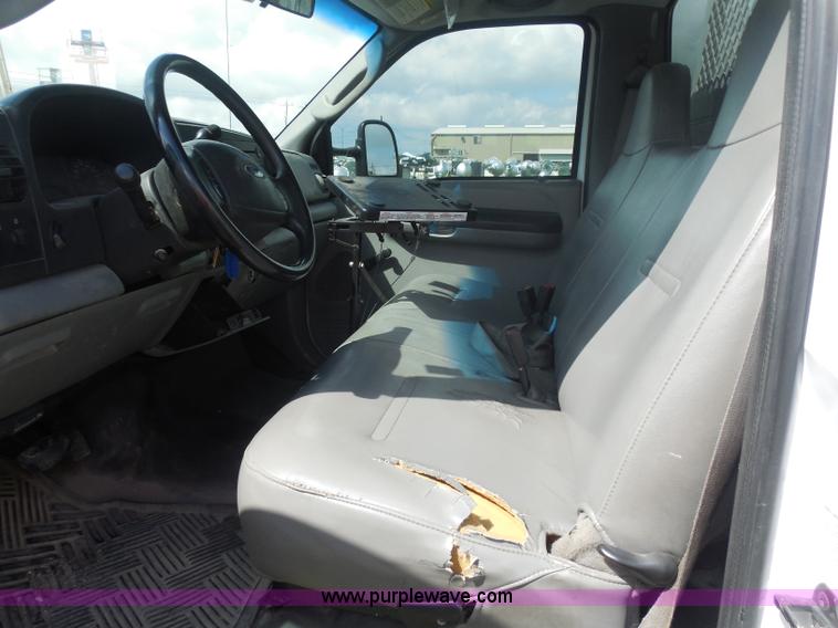 image for item I1334 2007 Ford F550 service truck
