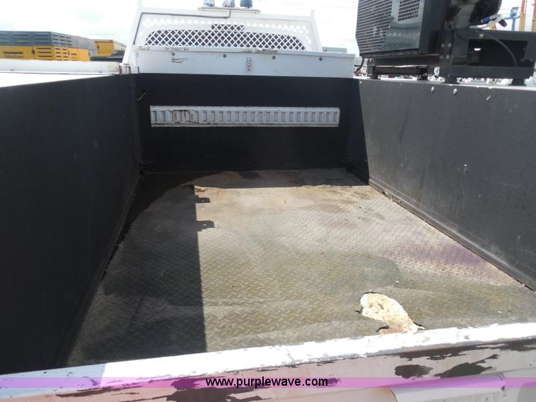 image for item I1334 2007 Ford F550 service truck