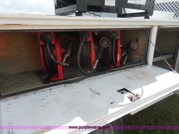 image for item I1334 2007 Ford F550 service truck