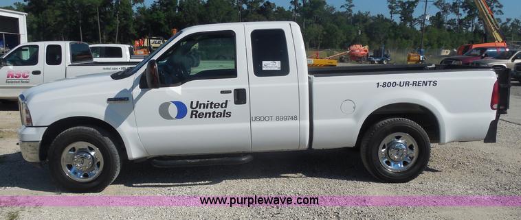image for item I1335 2007 Ford F250 Super Duty XLT SuperCab pickup truck