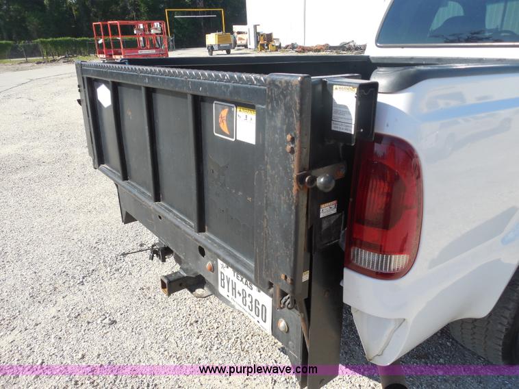 image for item I1335 2007 Ford F250 Super Duty XLT SuperCab pickup truck