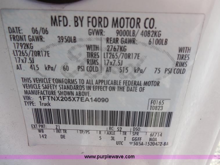 image for item I1335 2007 Ford F250 Super Duty XLT SuperCab pickup truck