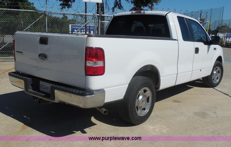 image for item I1342 2005 Ford F150 XLT SuperCab pickup truck