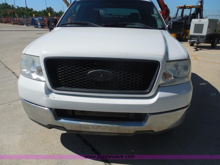 image for item I1342 2005 Ford F150 XLT SuperCab pickup truck