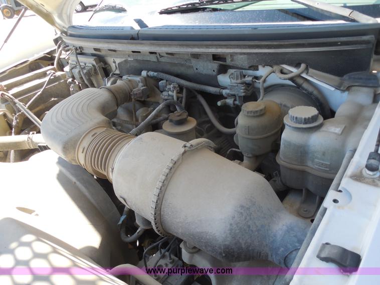 image for item I1342 2005 Ford F150 XLT SuperCab pickup truck