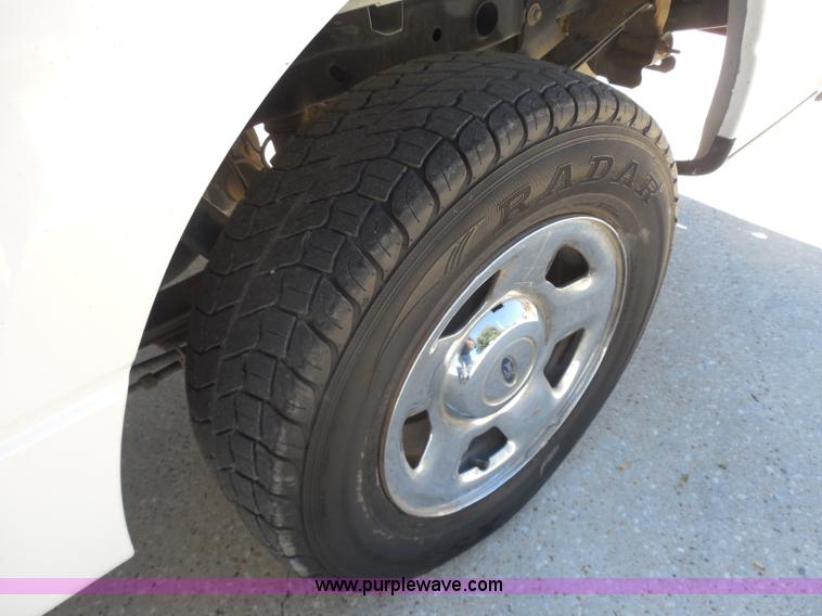 image for item I1342 2005 Ford F150 XLT SuperCab pickup truck