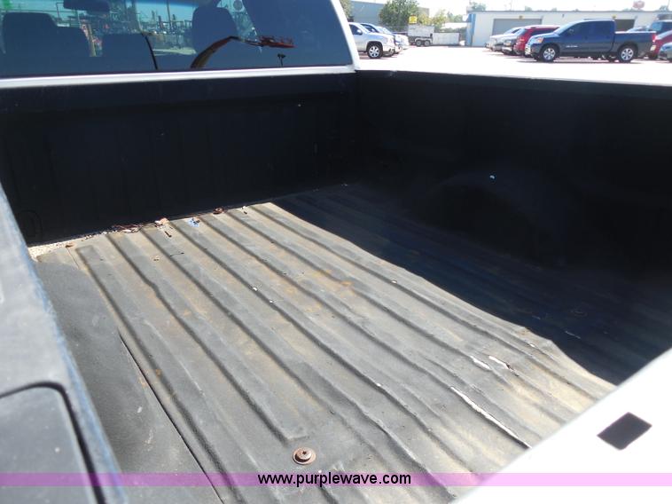 image for item I1342 2005 Ford F150 XLT SuperCab pickup truck
