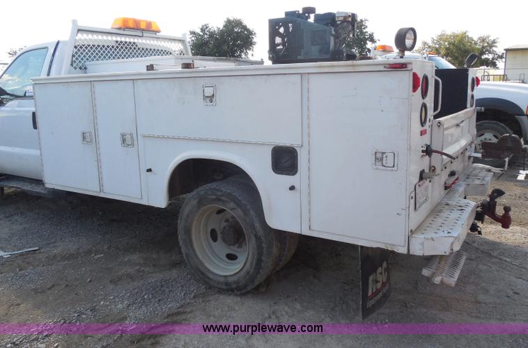 image for item I1343 2007 Ford F550 Super Duty service truck