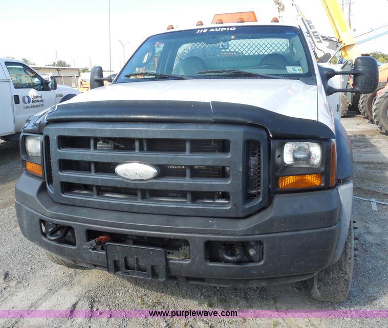 image for item I1343 2007 Ford F550 Super Duty service truck