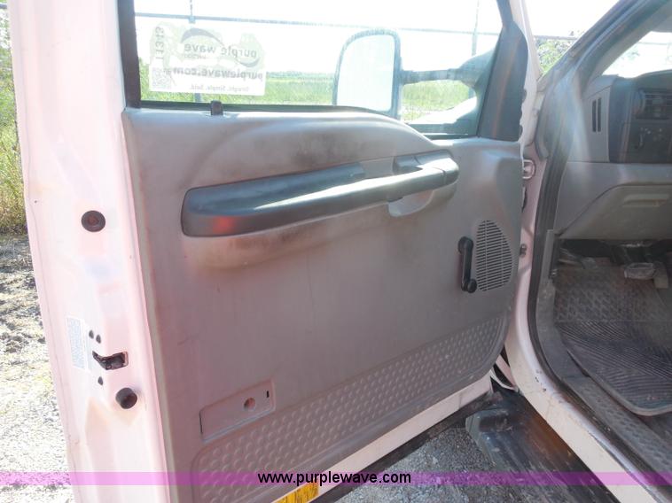 image for item I1343 2007 Ford F550 Super Duty service truck