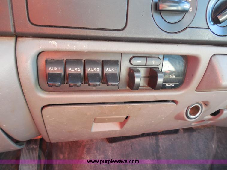 image for item I1343 2007 Ford F550 Super Duty service truck