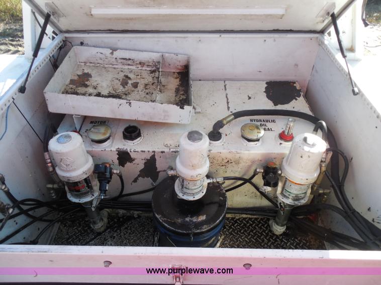 image for item I1343 2007 Ford F550 Super Duty service truck