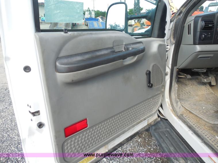 image for item I1344 2007 Ford F550 Super Duty service truck