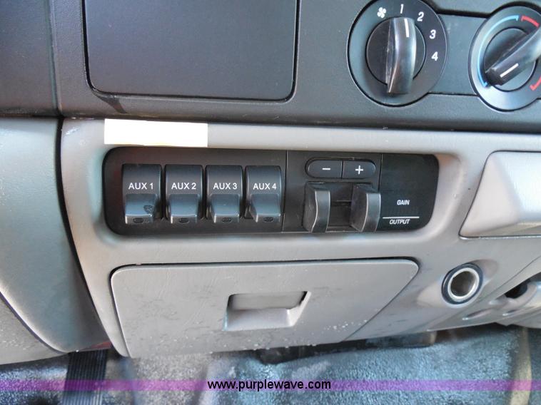 image for item I1345 2007 Ford F550 XL Super Duty service truck