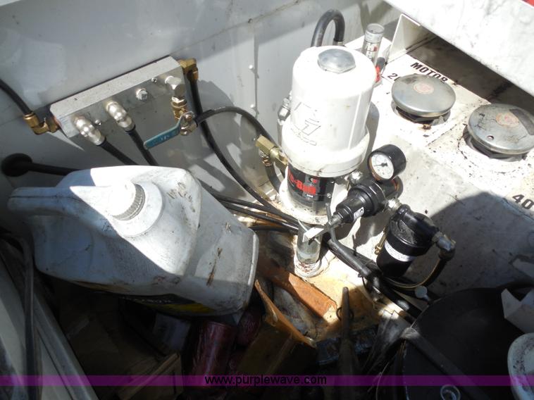 image for item I1345 2007 Ford F550 XL Super Duty service truck