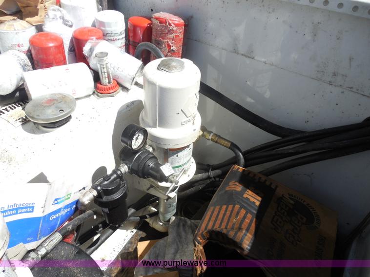 image for item I1345 2007 Ford F550 XL Super Duty service truck