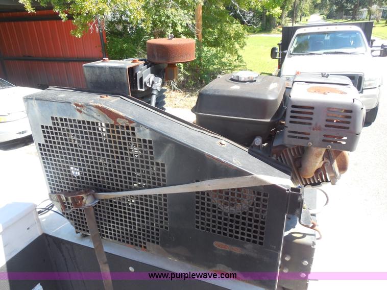 image for item I1345 2007 Ford F550 XL Super Duty service truck