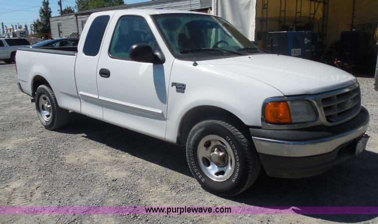 image for item I1346 2004 Ford F150 Heritage XLT pickup truck