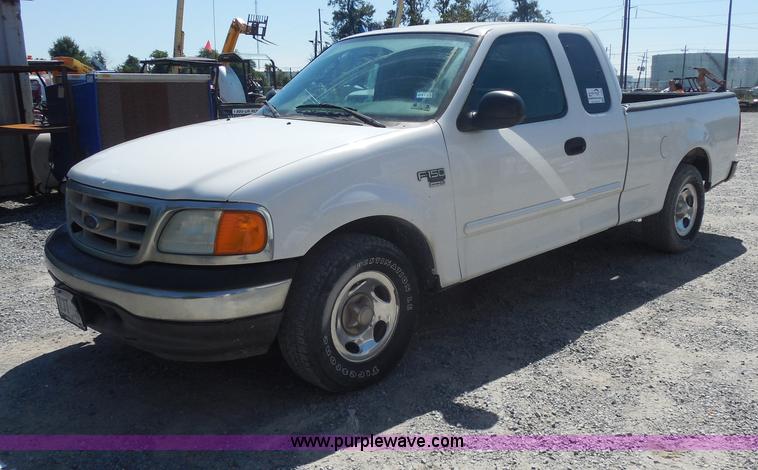image for item I1346 2004 Ford F150 Heritage XLT pickup truck