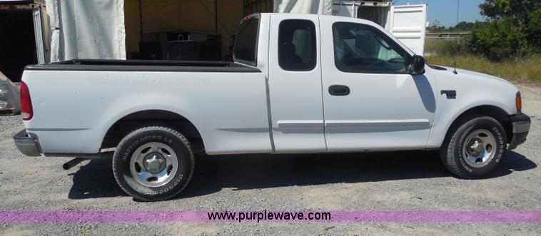 image for item I1346 2004 Ford F150 Heritage XLT pickup truck