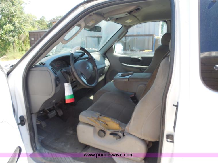 image for item I1346 2004 Ford F150 Heritage XLT pickup truck