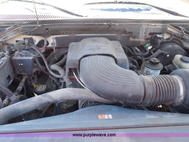 image for item I1346 2004 Ford F150 Heritage XLT pickup truck