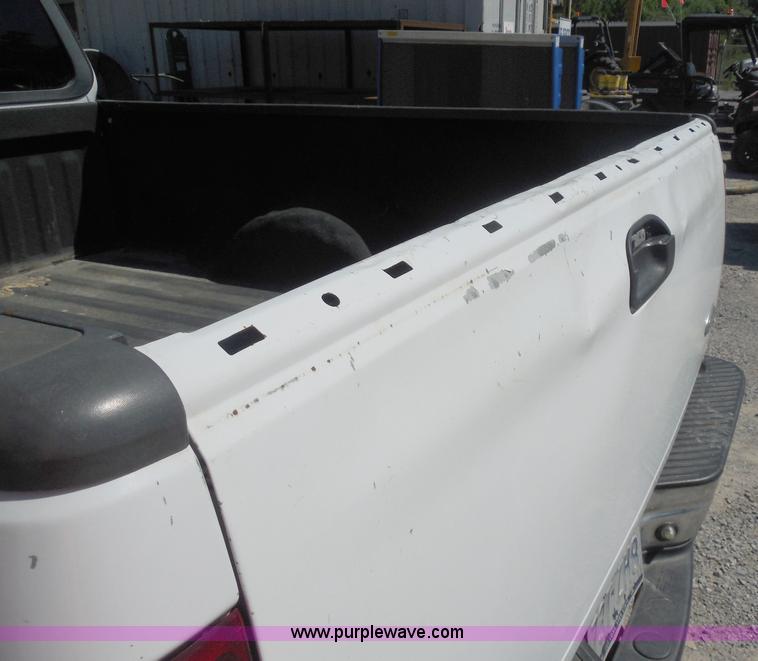 image for item I1346 2004 Ford F150 Heritage XLT pickup truck