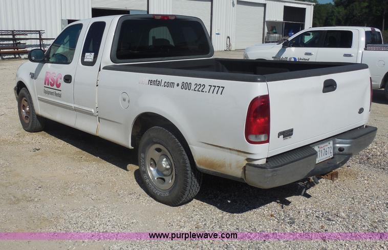 image for item I1355 2004 Ford F150 Heritage XLT SuperCab pickup truck