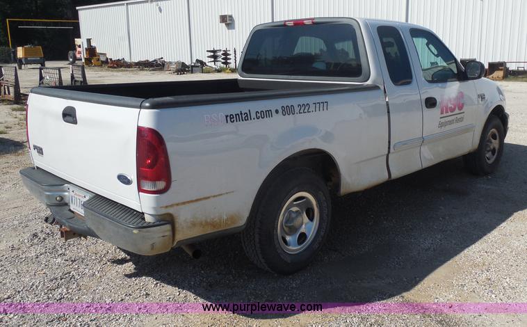 image for item I1355 2004 Ford F150 Heritage XLT SuperCab pickup truck