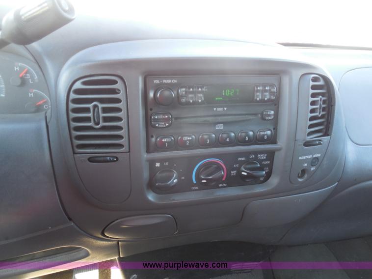 image for item I1355 2004 Ford F150 Heritage XLT SuperCab pickup truck