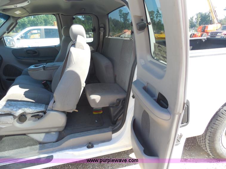 image for item I1355 2004 Ford F150 Heritage XLT SuperCab pickup truck