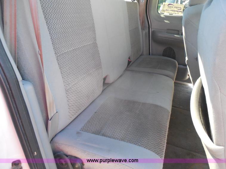 image for item I1355 2004 Ford F150 Heritage XLT SuperCab pickup truck