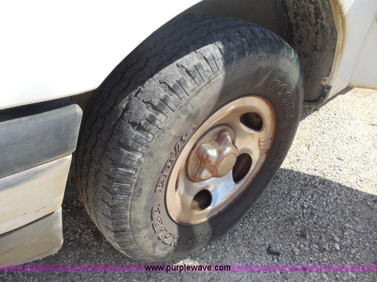 image for item I1355 2004 Ford F150 Heritage XLT SuperCab pickup truck