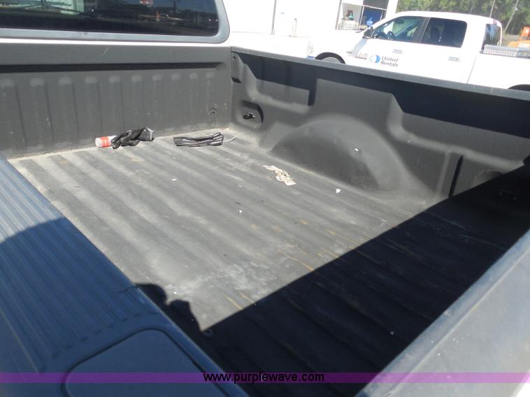 image for item I1355 2004 Ford F150 Heritage XLT SuperCab pickup truck