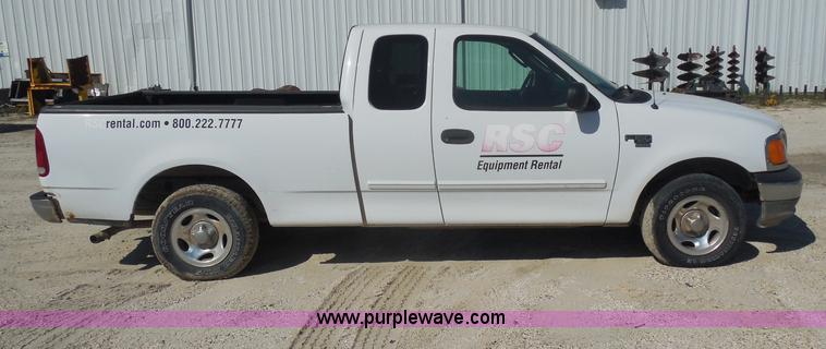 image for item I1356 2004 Ford F150 Heritage XL SuperCab pickup truck
