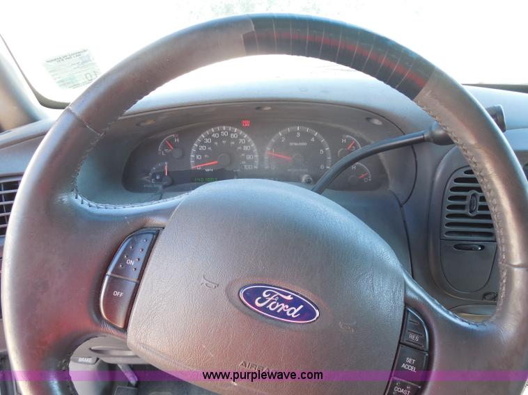 image for item I1356 2004 Ford F150 Heritage XL SuperCab pickup truck