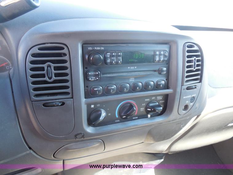 image for item I1356 2004 Ford F150 Heritage XL SuperCab pickup truck