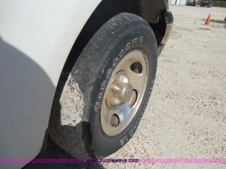 image for item I1356 2004 Ford F150 Heritage XL SuperCab pickup truck