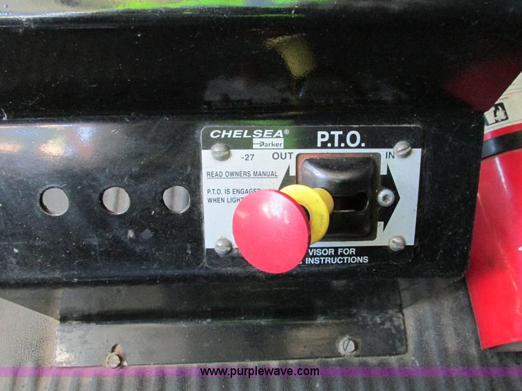 image for item I4234 2006 Freightliner Columbia CL120ST semi truck