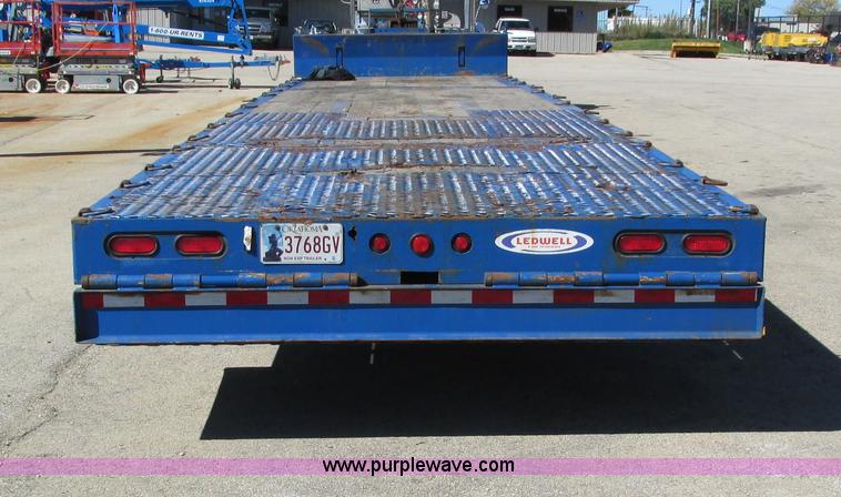 image for item I4235 2005 Ledwell LW48HT10 trailer