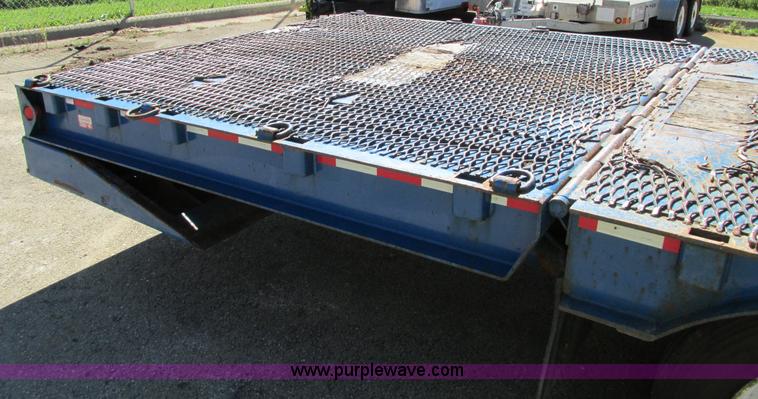 image for item I4235 2005 Ledwell LW48HT10 trailer