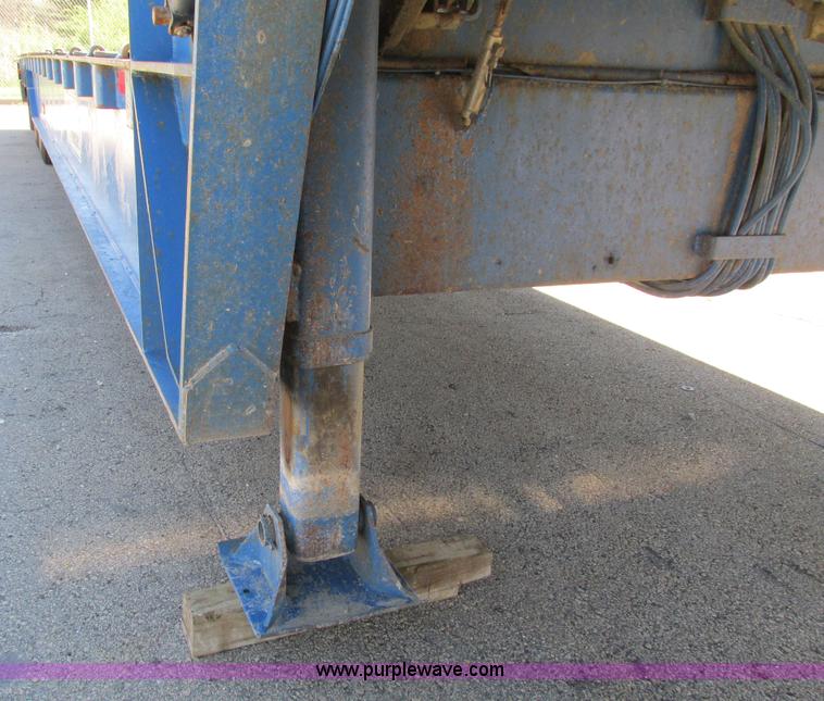 image for item I4235 2005 Ledwell LW48HT10 trailer