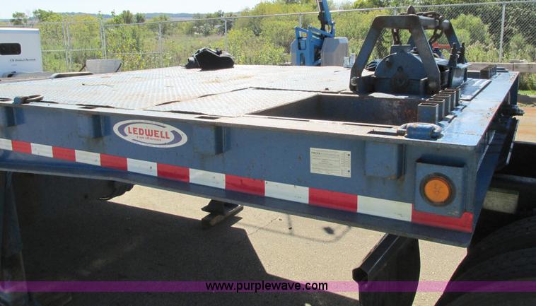 image for item I4235 2005 Ledwell LW48HT10 trailer