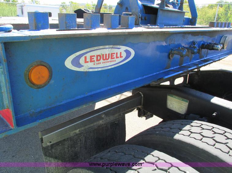 image for item I4235 2005 Ledwell LW48HT10 trailer