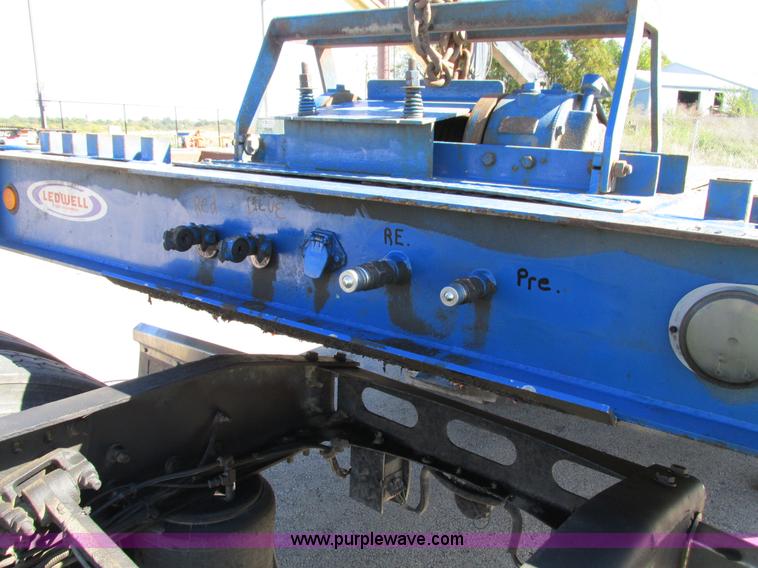 image for item I4235 2005 Ledwell LW48HT10 trailer