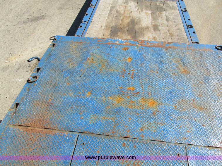 image for item I4235 2005 Ledwell LW48HT10 trailer