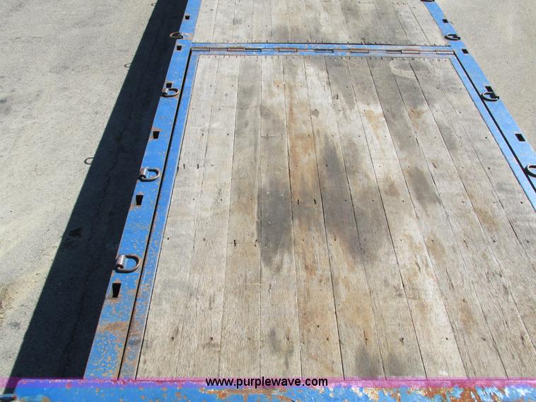 image for item I4235 2005 Ledwell LW48HT10 trailer