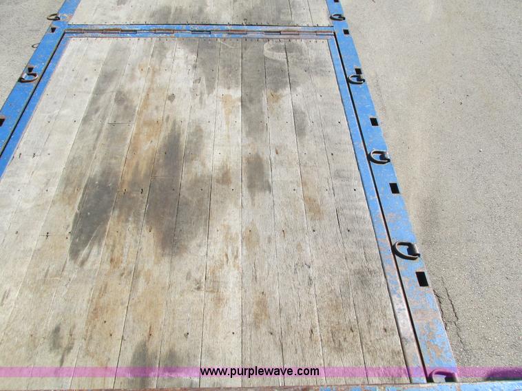 image for item I4235 2005 Ledwell LW48HT10 trailer