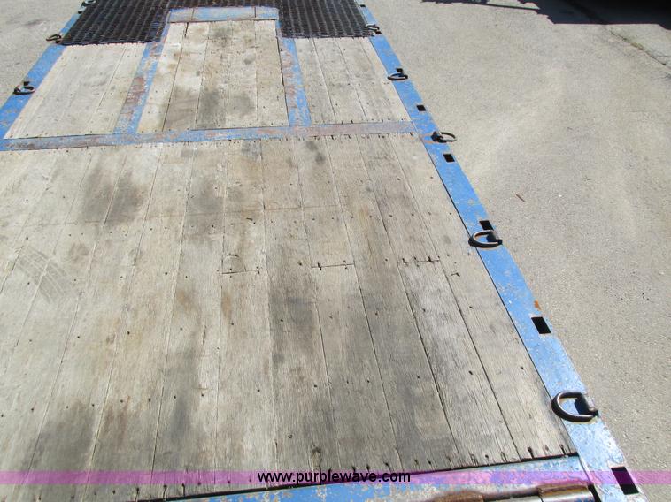 image for item I4235 2005 Ledwell LW48HT10 trailer