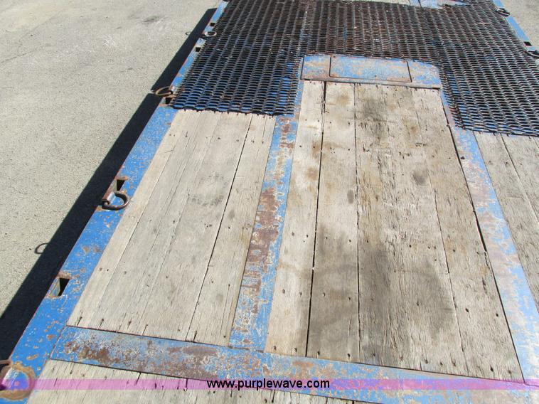 image for item I4235 2005 Ledwell LW48HT10 trailer